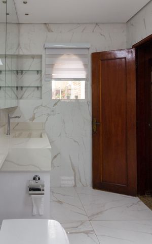 Casa à venda com 188m², 4 quartos e 2 vagasBanheiro da Suíte
