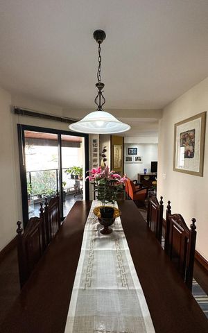 Apartamento à venda com 158m², 3 quartos e 2 vagas