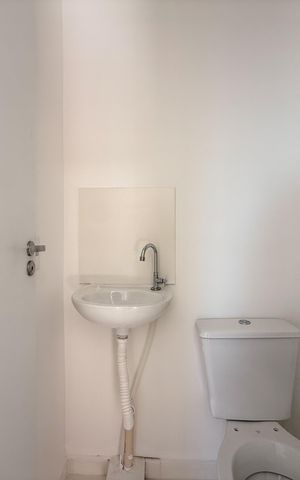 Apartamento à venda com 35m², 2 quartos e sem vaga Apartamento à venda com 35m², 2 quartos e sem vagaBanheiro