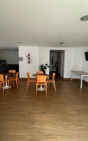 Apartamento à venda com 188m², 2 quartos e 3 vagas Apartamento à venda com 188m², 2 quartos e 3 vagasÁrea comum - Salão de festas