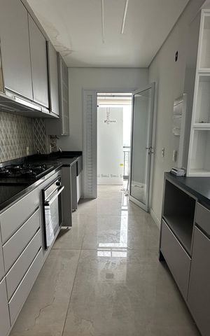 Apartamento à venda com 188m², 2 quartos e 3 vagas Apartamento à venda com 188m², 2 quartos e 3 vagasCozinha