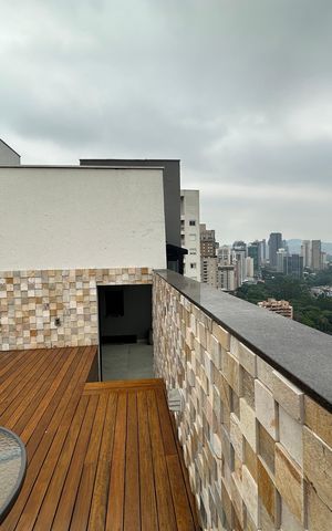 Apartamento à venda com 188m², 2 quartos e 3 vagas Apartamento à venda com 188m², 2 quartos e 3 vagasPiscina