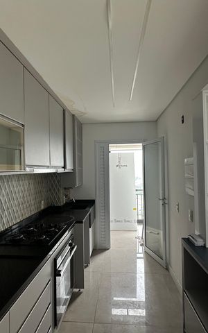 Apartamento à venda com 188m², 2 quartos e 3 vagas Apartamento à venda com 188m², 2 quartos e 3 vagasCozinha