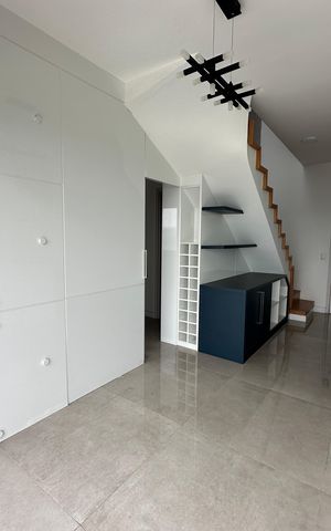 Apartamento à venda com 188m², 2 quartos e 3 vagas Apartamento à venda com 188m², 2 quartos e 3 vagasSala