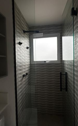 Apartamento à venda com 188m², 2 quartos e 3 vagas Apartamento à venda com 188m², 2 quartos e 3 vagasBanheiro da Suíte