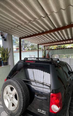 Casa à venda com 130m², 4 quartos e 1 vaga Casa à venda com 130m², 4 quartos e 1 vagaGaragem