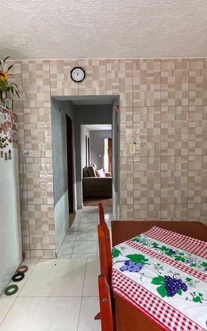 Casa à venda com 130m², 4 quartos e 1 vaga Casa à venda com 130m², 4 quartos e 1 vagaCozinha