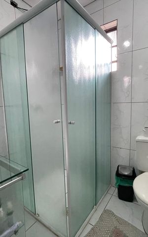 Casa à venda com 130m², 4 quartos e 1 vaga Casa à venda com 130m², 4 quartos e 1 vagaBanheiro