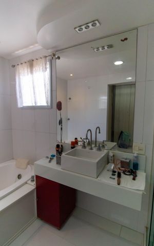 Casa de condomínio à venda com 140m², 3 quartos e 1 vaga