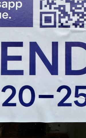 Casa à venda com 200m², 3 quartos e 5 vagas Casa à venda com 200m², 3 quartos e 5 vagasCódigo da placa PKSB-292