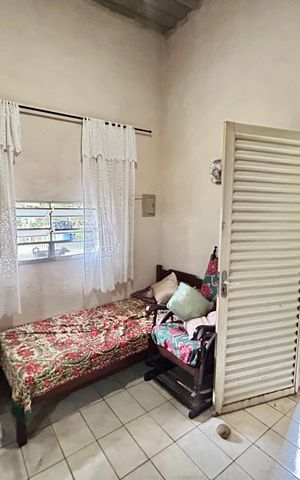 Casa à venda com 200m², 3 quartos e 5 vagas Casa à venda com 200m², 3 quartos e 5 vagasQuarto