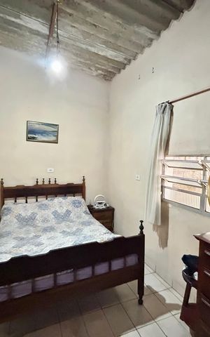 Casa à venda com 200m², 3 quartos e 5 vagas Casa à venda com 200m², 3 quartos e 5 vagasQuarto 1