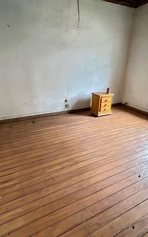 Casa à venda com 200m², 3 quartos e 5 vagas Casa à venda com 200m², 3 quartos e 5 vagasQuarto 2