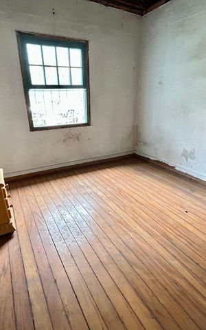 Casa à venda com 200m², 3 quartos e 5 vagas Casa à venda com 200m², 3 quartos e 5 vagasQuarto 2