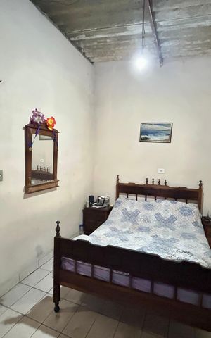 Casa à venda com 200m², 3 quartos e 5 vagas Casa à venda com 200m², 3 quartos e 5 vagasQuarto 1