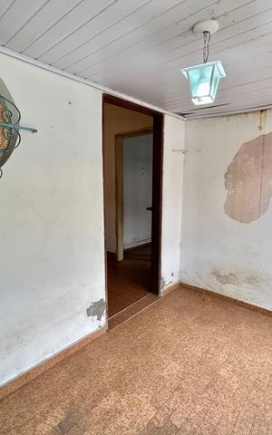 Casa à venda com 200m², 3 quartos e 5 vagas Casa à venda com 200m², 3 quartos e 5 vagasVaranda da Sala