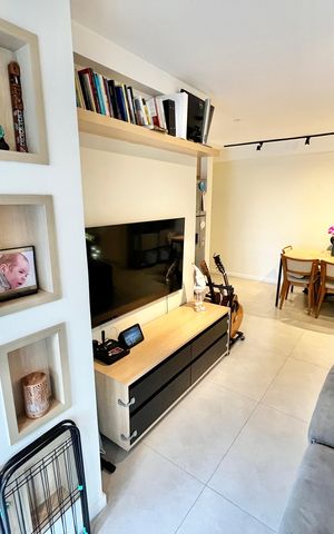 Apartamento à venda com 64m², 2 quartos e 2 vagas Apartamento à venda com 64m², 2 quartos e 2 vagasSala