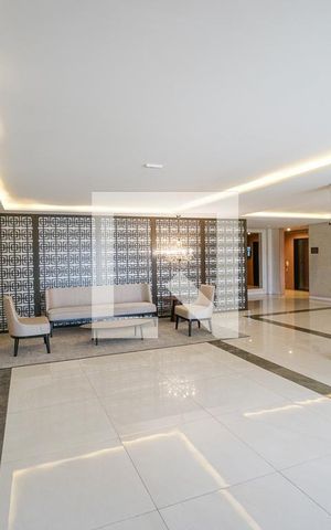 Apartamento à venda com 115m², 3 quartos e 2 vagas Apartamento à venda com 115m², 3 quartos e 2 vagasCondomínio - Hall