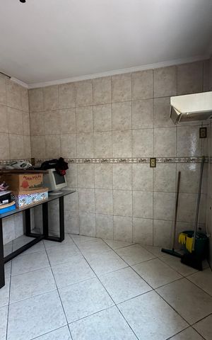 Casa à venda com 125m², 4 quartos e 2 vagasCozinha