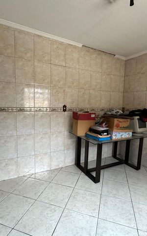 Casa à venda com 125m², 4 quartos e 2 vagasCozinha