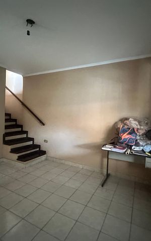 Casa à venda com 125m², 4 quartos e 2 vagasSala