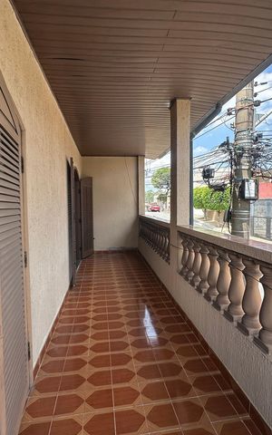 Casa à venda com 125m², 4 quartos e 2 vagasVaranda