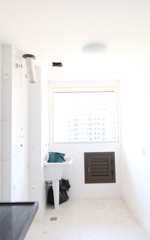 Apartamento à venda com 126m², 4 quartos e 2 vagasÁrea de serviço