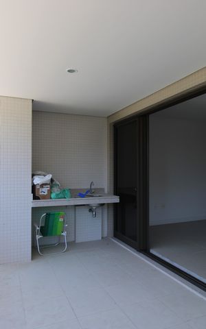 Apartamento à venda com 126m², 4 quartos e 2 vagasSala - Varanda