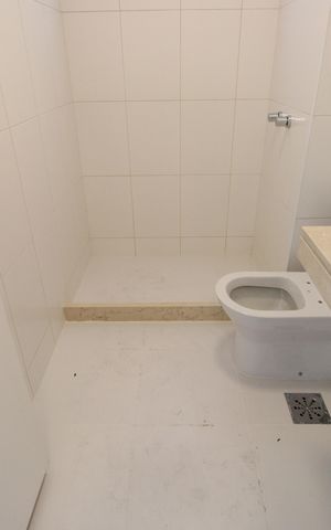 Apartamento à venda com 126m², 4 quartos e 2 vagasBanheiro da suíte 2