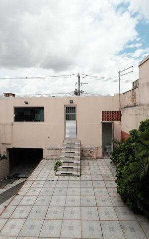 Casa à venda com 150m², 3 quartos e 7 vagasSuíte