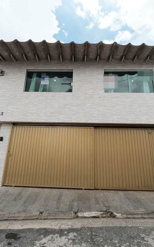 Casa à venda com 150m², 3 quartos e 7 vagasFachada