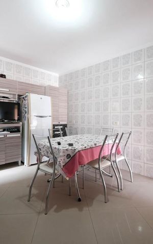 Casa à venda com 150m², 3 quartos e 7 vagasCozinha e Área de Serviço