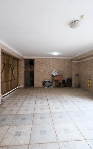 Casa à venda com 150m², 3 quartos e 7 vagasGaragem