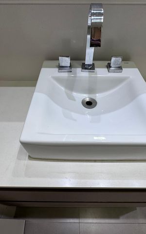 Apartamento à venda com 92m², 3 quartos e 2 vagas Apartamento à venda com 92m², 3 quartos e 2 vagasBanheiro Suíte 1