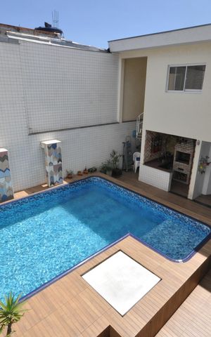 Casa à venda com 300m², 3 quartos e 5 vagasVista da Varanda da Suíte Master