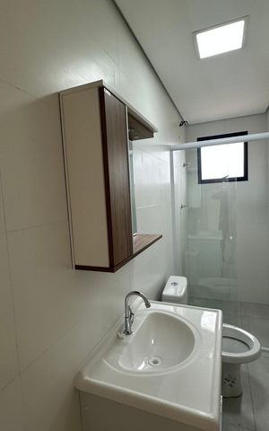 Apartamento para alugar com 60m², 2 quartos e 2 vagas Apartamento para alugar com 60m², 2 quartos e 2 vagasBanheiro social
