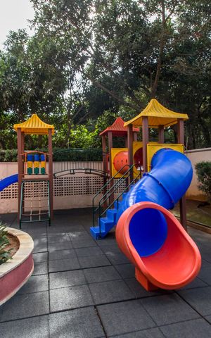 Apartamento para alugar com 85m², 2 quartos e 2 vagasÁrea comum - Playground