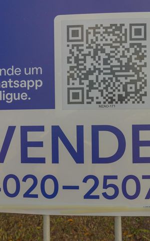 Casa à venda com 120m², 3 quartos e 2 vagas Casa à venda com 120m², 3 quartos e 2 vagasplaca