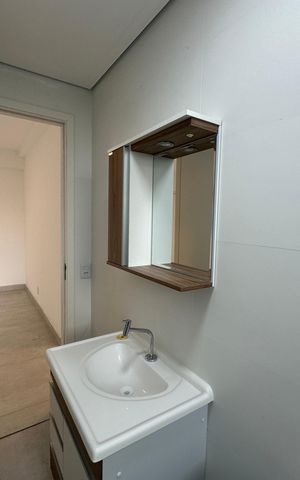 Apartamento para alugar com 59m², 2 quartos e 2 vagas Apartamento para alugar com 59m², 2 quartos e 2 vagasBanheiro social