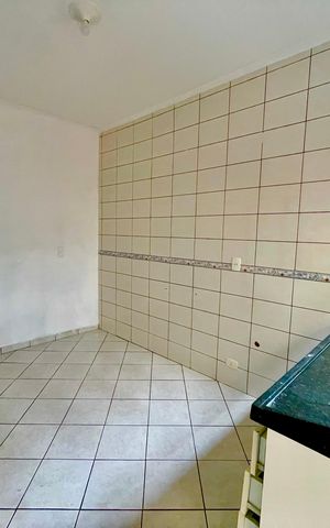 Casa à venda com 300m², 5 quartos e 4 vagas Casa à venda com 300m², 5 quartos e 4 vagasCozinha 3