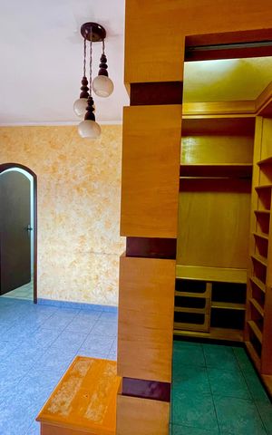 Casa à venda com 300m², 5 quartos e 4 vagas Casa à venda com 300m², 5 quartos e 4 vagasQuarto 3