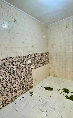 Casa à venda com 300m², 5 quartos e 4 vagas Casa à venda com 300m², 5 quartos e 4 vagasCozinha 2
