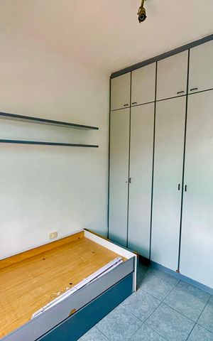 Casa à venda com 300m², 5 quartos e 4 vagas Casa à venda com 300m², 5 quartos e 4 vagasQuarto 2