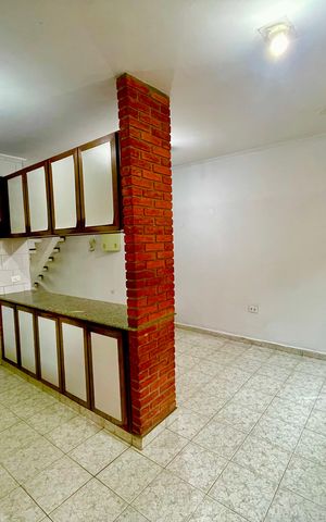 Casa à venda com 300m², 5 quartos e 4 vagas Casa à venda com 300m², 5 quartos e 4 vagasCozinha