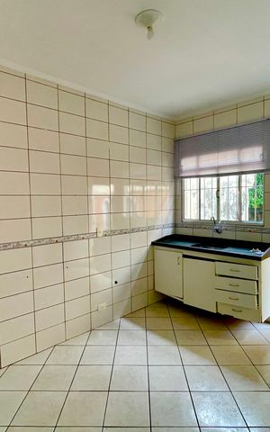 Casa à venda com 300m², 5 quartos e 4 vagas Casa à venda com 300m², 5 quartos e 4 vagasCozinha 3