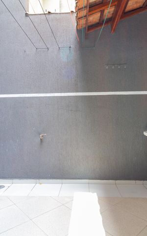 Casa à venda com 125m², 3 quartos e 2 vagas Casa à venda com 125m², 3 quartos e 2 vagasÁrea de Serviço