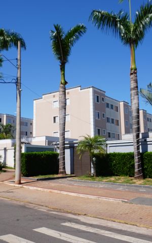 Apartamento para alugar com 51m², 2 quartos e 1 vagaFachada e portaria