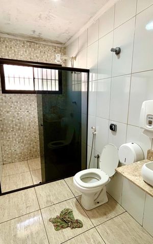 Casa à venda com 150m², 2 quartos e 1 vaga Casa à venda com 150m², 2 quartos e 1 vagaBanheiro