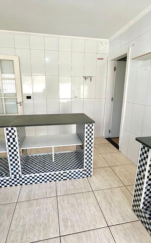 Casa à venda com 150m², 2 quartos e 1 vaga Casa à venda com 150m², 2 quartos e 1 vagaCozinha
