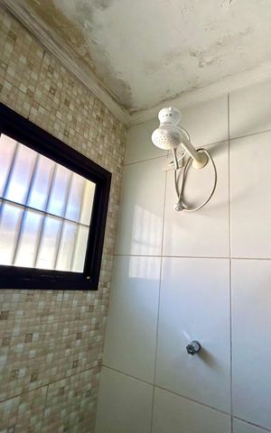 Casa à venda com 150m², 2 quartos e 1 vaga Casa à venda com 150m², 2 quartos e 1 vagaBanheiro